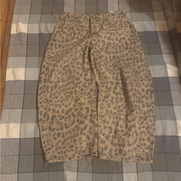 We The Free Good Luck Printed Barrel Jeans brown sugar combo leopard - Picture 3 of 4